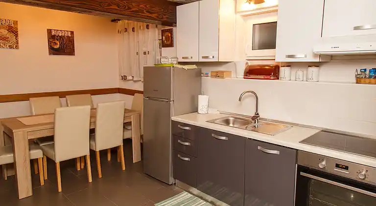 2-Zimmer-Haus mit Terrasse Zlobin, Gorski kotar (K-15452)