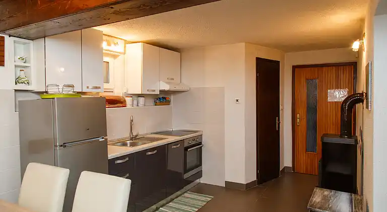 2-Zimmer-Haus mit Terrasse Zlobin, Gorski kotar (K-15452)