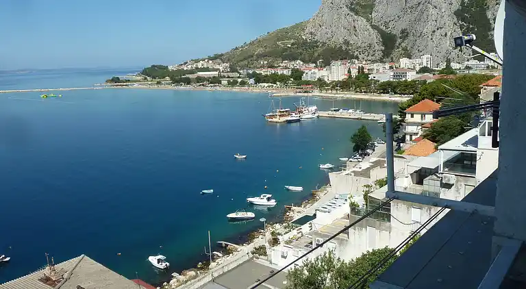 2-Zimmer-Ferienwohnung mit Balkon und Meerblick Omis