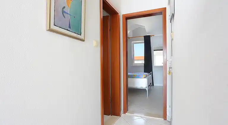 One bedroom apartment near beach Ražanj, Rogoznica