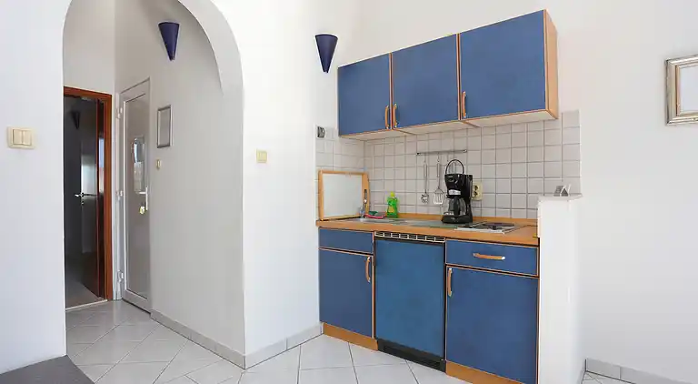 One bedroom apartment near beach Ražanj, Rogoznica