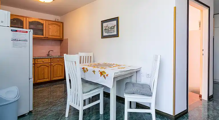 1-Zimmer-Ferienwohnung mit Terrasse Opatija - Pobri, Opatija