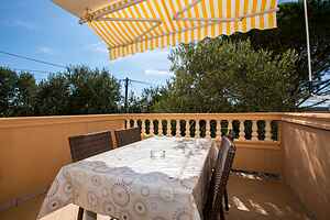 2-Zimmer-Ferienwohnung mit Terrasse und Meerblick Barbat,