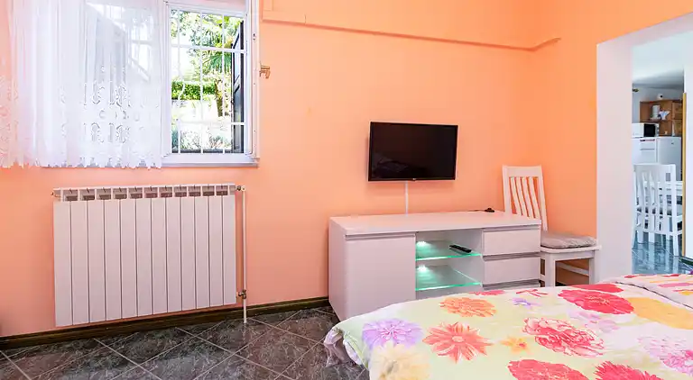 1-Zimmer-Ferienwohnung mit Terrasse Opatija - Pobri, Opatija