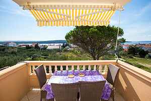 2-Zimmer-Ferienwohnung mit Terrasse und Meerblick Barbat,