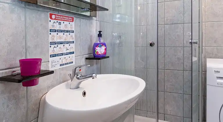 1-Zimmer-Ferienwohnung mit Terrasse Opatija - Pobri, Opatija