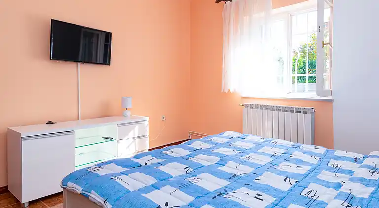 1-Zimmer-Ferienwohnung mit Terrasse Opatija - Pobri, Opatija