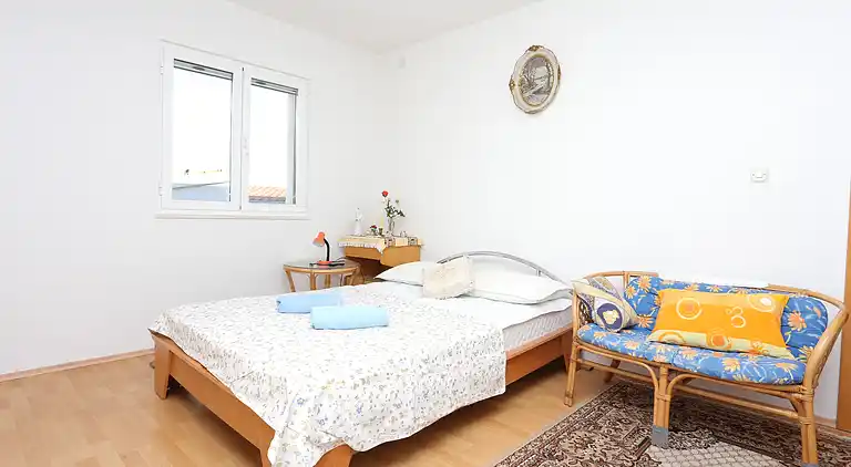 2-Zimmer-Ferienwohnung mit Terrasse und Meerblick Slatine,