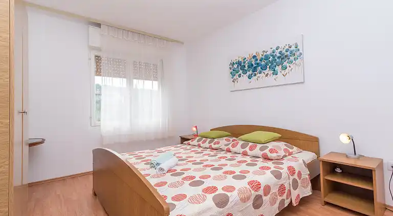 2-Zimmer-Ferienwohnung mit Terrasse und Meerblick Slatine,