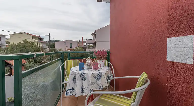 2-Zimmer-Ferienwohnung mit Terrasse und Meerblick Slatine,