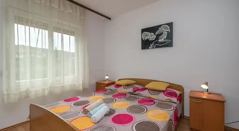 2-Zimmer-Ferienwohnung mit Terrasse und Meerblick Slatine,