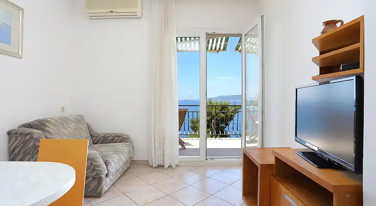 2-Zimmer-Ferienwohnung am Strand Okrug Donji, Ciovo