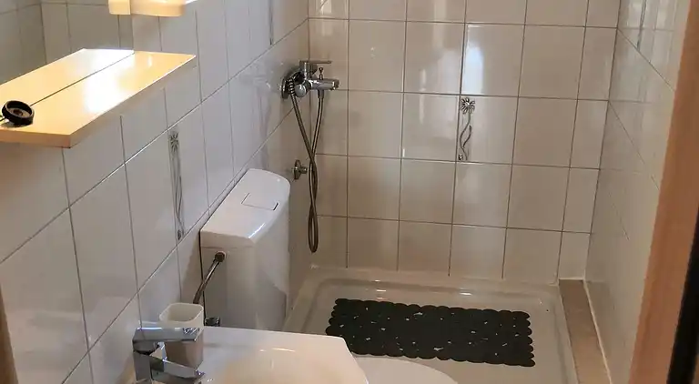 Two bedroom apartment with terrace and sea view Drvenik