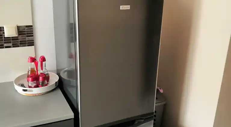 Two bedroom apartment with terrace and sea view Drvenik