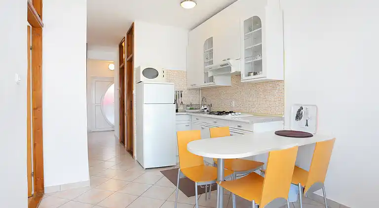 2-Zimmer-Ferienwohnung am Strand Okrug Donji, Ciovo