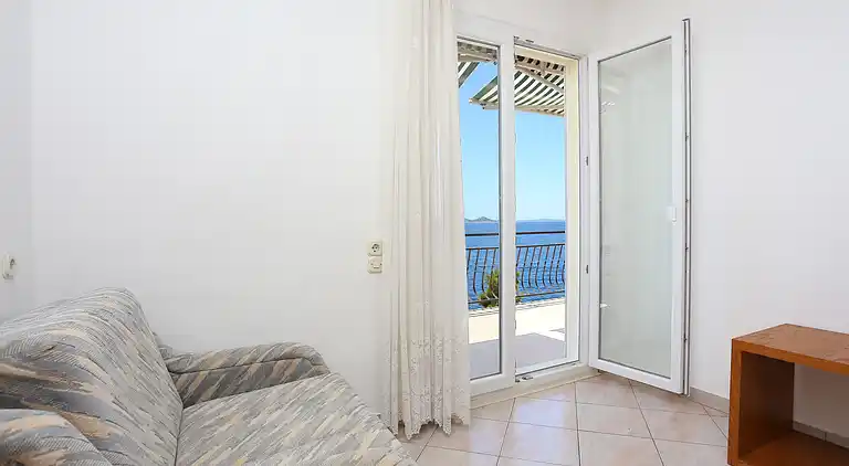 2-Zimmer-Ferienwohnung am Strand Okrug Donji, Ciovo