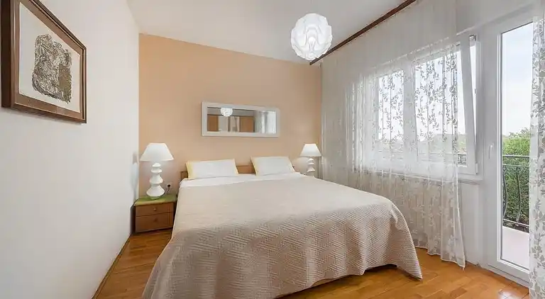 Two bedroom apartment with terrace Banjole, Pula (A-17097-a)