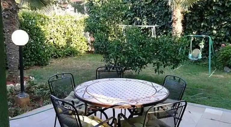 Two bedroom apartment with terrace Banjole, Pula (A-17097-a)