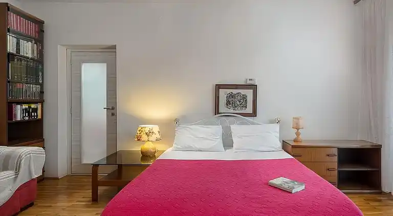 Two bedroom apartment with terrace Banjole, Pula (A-17097-a)