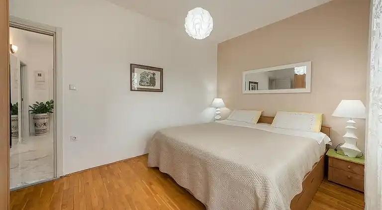 Two bedroom apartment with terrace Banjole, Pula (A-17097-a)