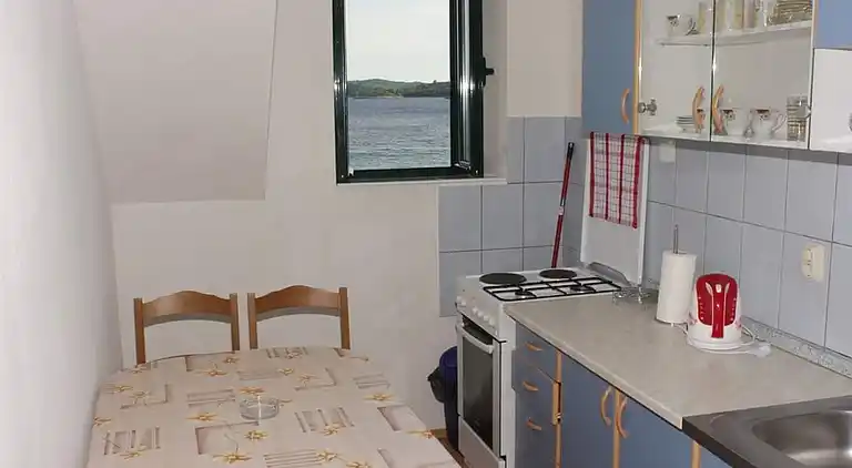 Two bedroom apartment near beach Orebić (Pelješac)