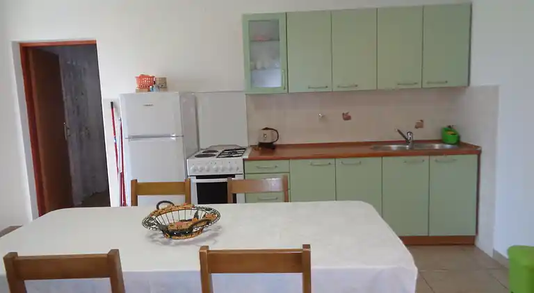 One bedroom apartment with terrace and sea view Lopar (Rab)