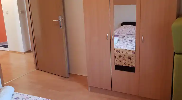 Two bedroom apartment near beach Orebić (Pelješac)
