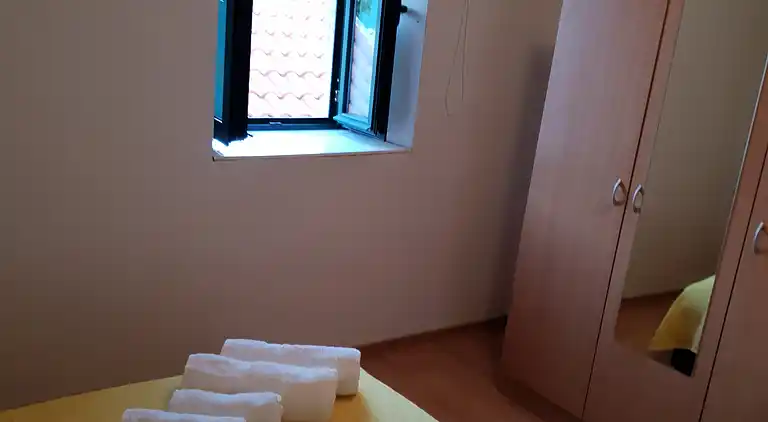 Two bedroom apartment near beach Orebić (Pelješac)