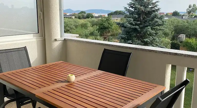 One bedroom apartment with terrace and sea view Bibinje,