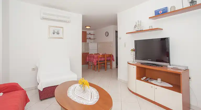 One bedroom apartment with terrace and sea view Punat (Krk)