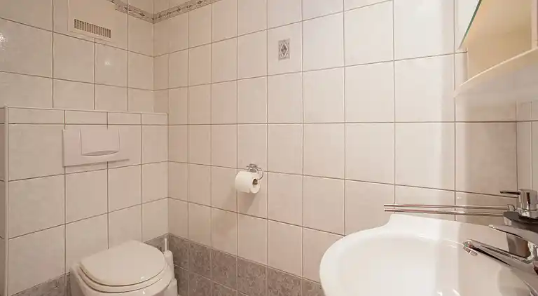 One bedroom apartment with terrace and sea view Punat (Krk)