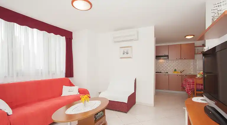 One bedroom apartment with terrace and sea view Punat (Krk)