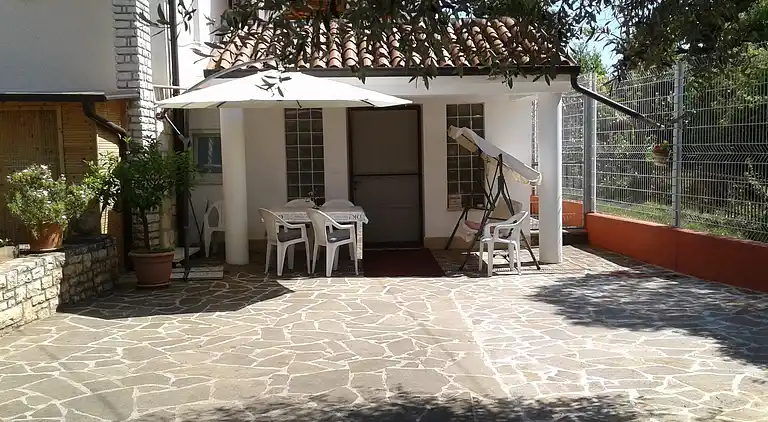 2-Zimmer-Ferienwohnung mit Terrasse Umag (A-17633-a)