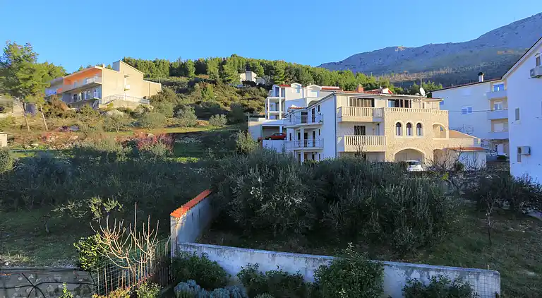 Four-bedroom apartment with balcony Podstrana, Split