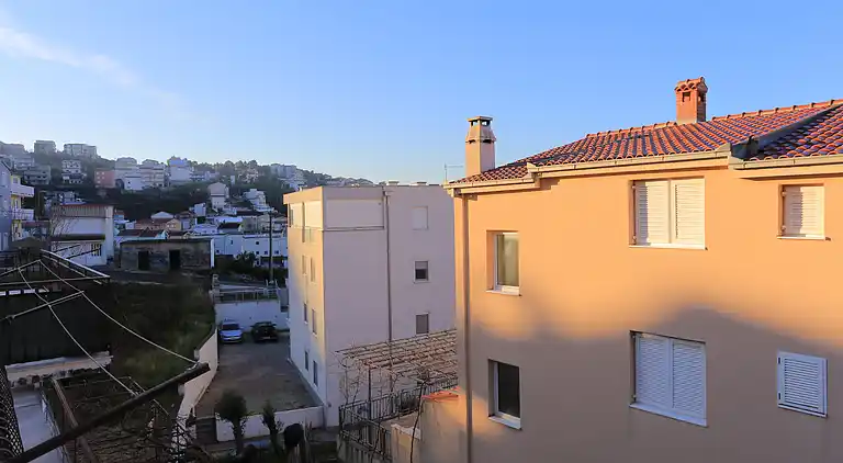 Four-bedroom apartment with balcony Podstrana, Split