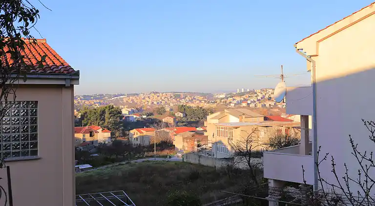 Four-bedroom apartment with balcony Podstrana, Split