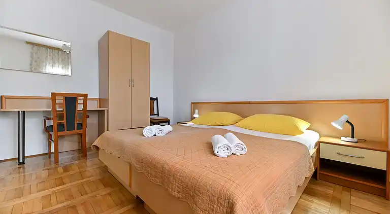 2-Zimmer-Ferienwohnung am Strand Seline, Paklenica