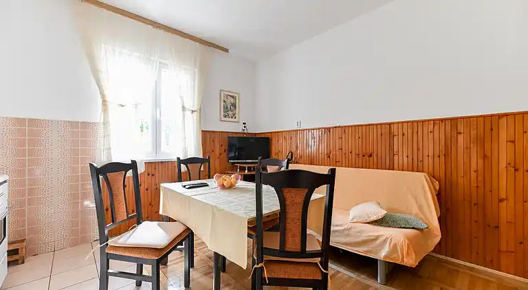 2-Zimmer-Ferienwohnung am Strand Seline, Paklenica