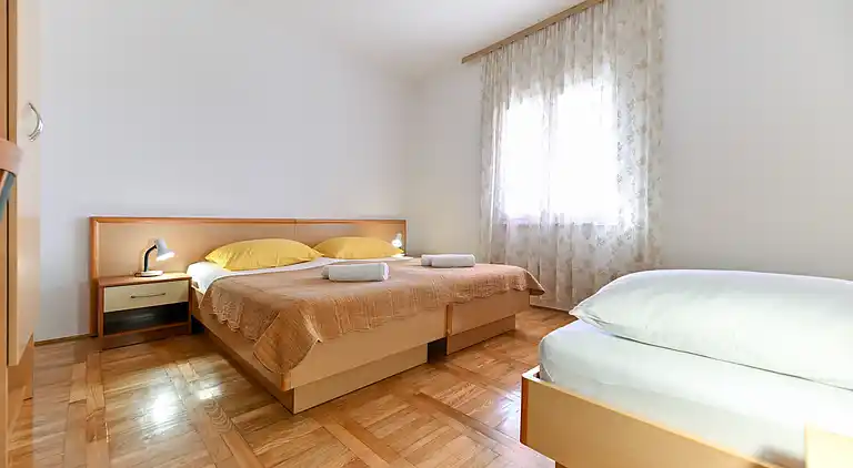 2-Zimmer-Ferienwohnung am Strand Seline, Paklenica