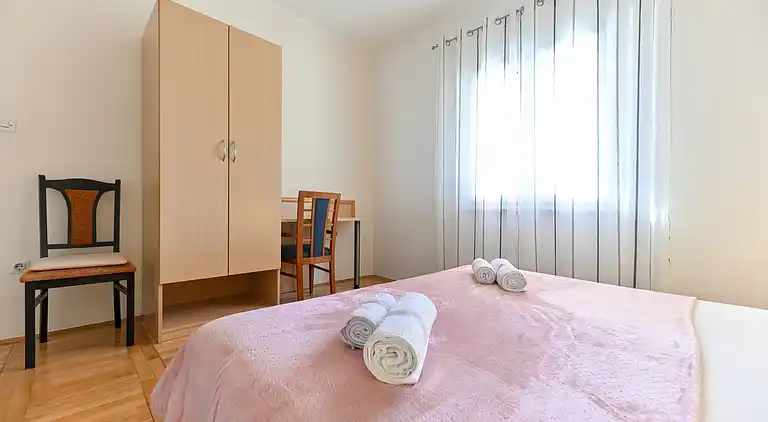 2-Zimmer-Ferienwohnung am Strand Seline, Paklenica