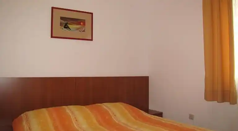 2-Zimmer-Ferienwohnung mit Terrasse und Meerblick Nevidane,