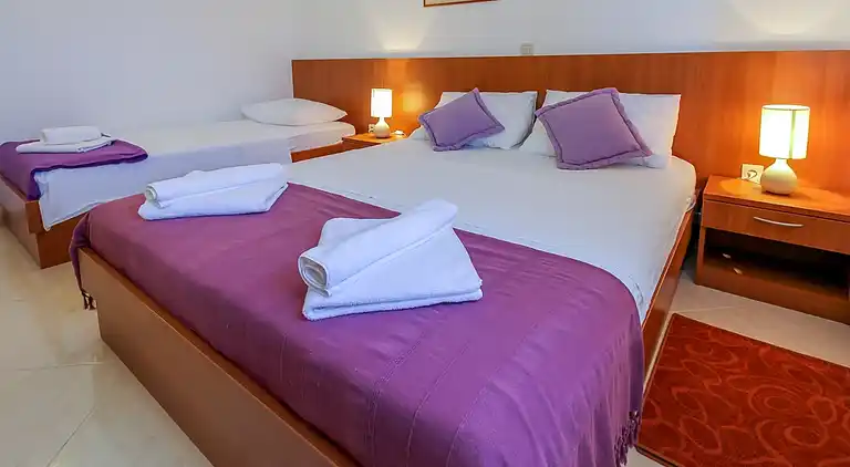 2-Zimmer-Ferienwohnung mit Terrasse und Meerblick Nevidane,