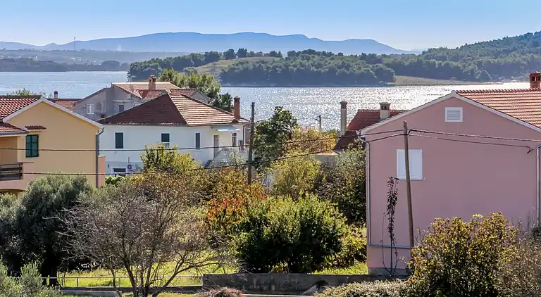 2-Zimmer-Ferienwohnung mit Terrasse und Meerblick Nevidane,