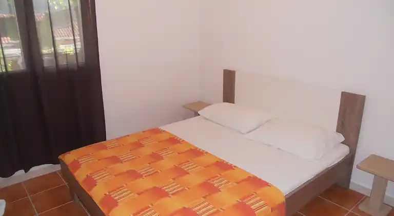 Two bedroom apartment with air-conditioning Lumbarda,