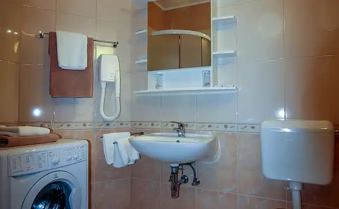 2-Zimmer-Ferienwohnung mit Terrasse und Meerblick Nevidane,