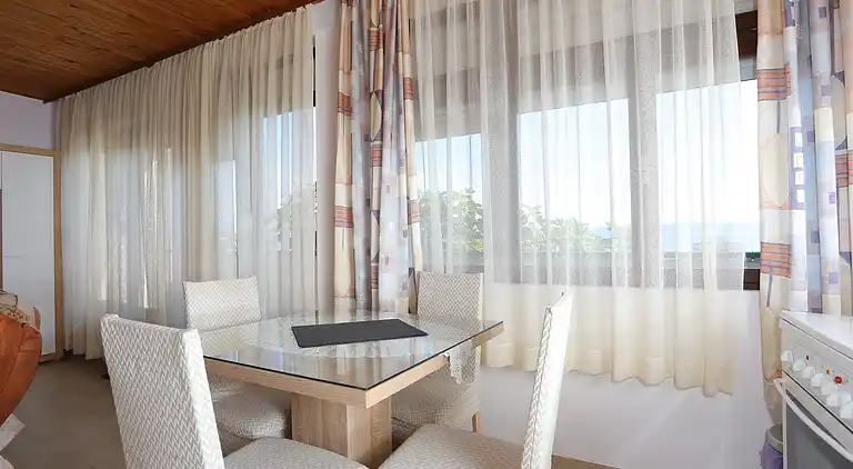 1-Zimmer-Ferienwohnung mit Balkon und Meerblick Tucepi,