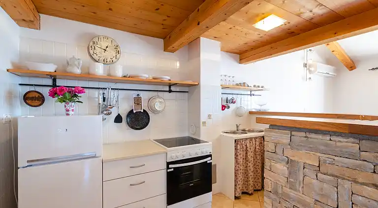 Two bedroom apartment with balcony and sea view Crikvenica