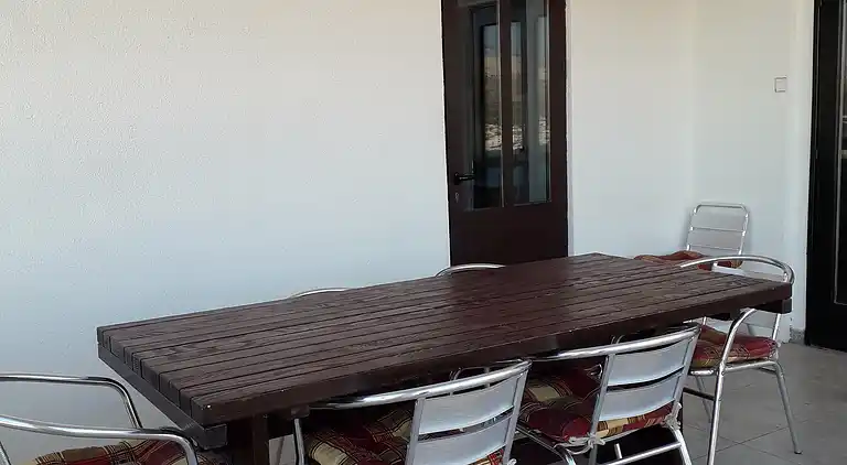 Two bedroom apartment with terrace and sea view Pag