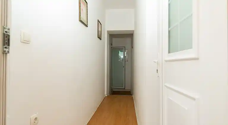 2-Zimmer-Ferienwohnung mit Balkon und Meerblick Bibinje,