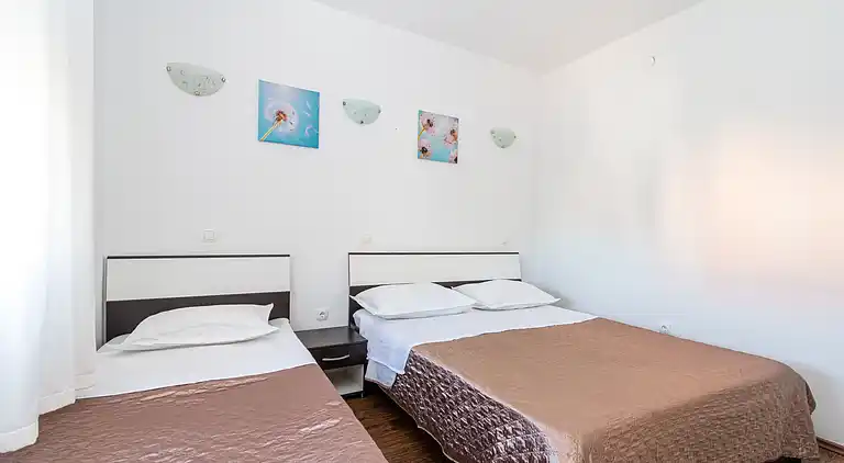 2-Zimmer-Ferienwohnung mit Balkon und Meerblick Bibinje,